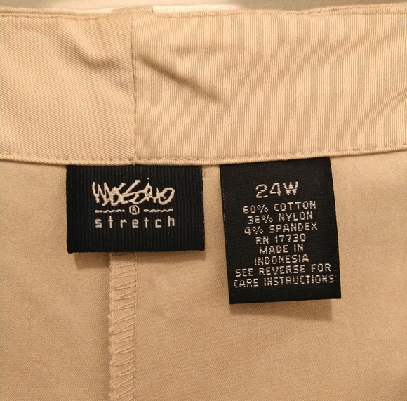 Mossimo (plus size) capri pants- NWOT - Picture 5 of 7